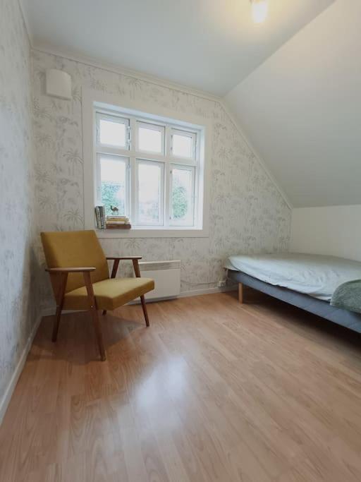 Charming House In Ulsteinvik With Free Parking Villa Exteriör bild