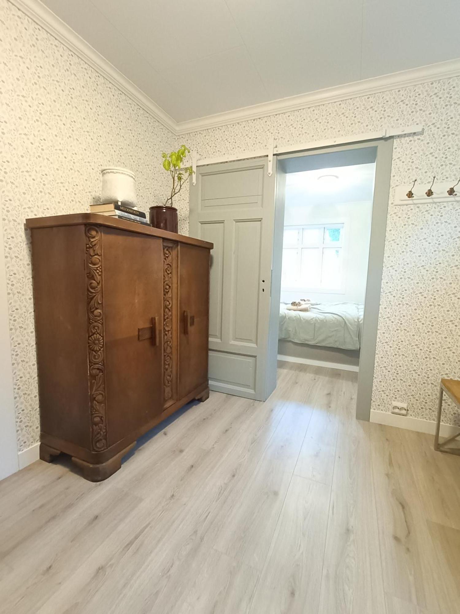 Charming House In Ulsteinvik With Free Parking Villa Exteriör bild