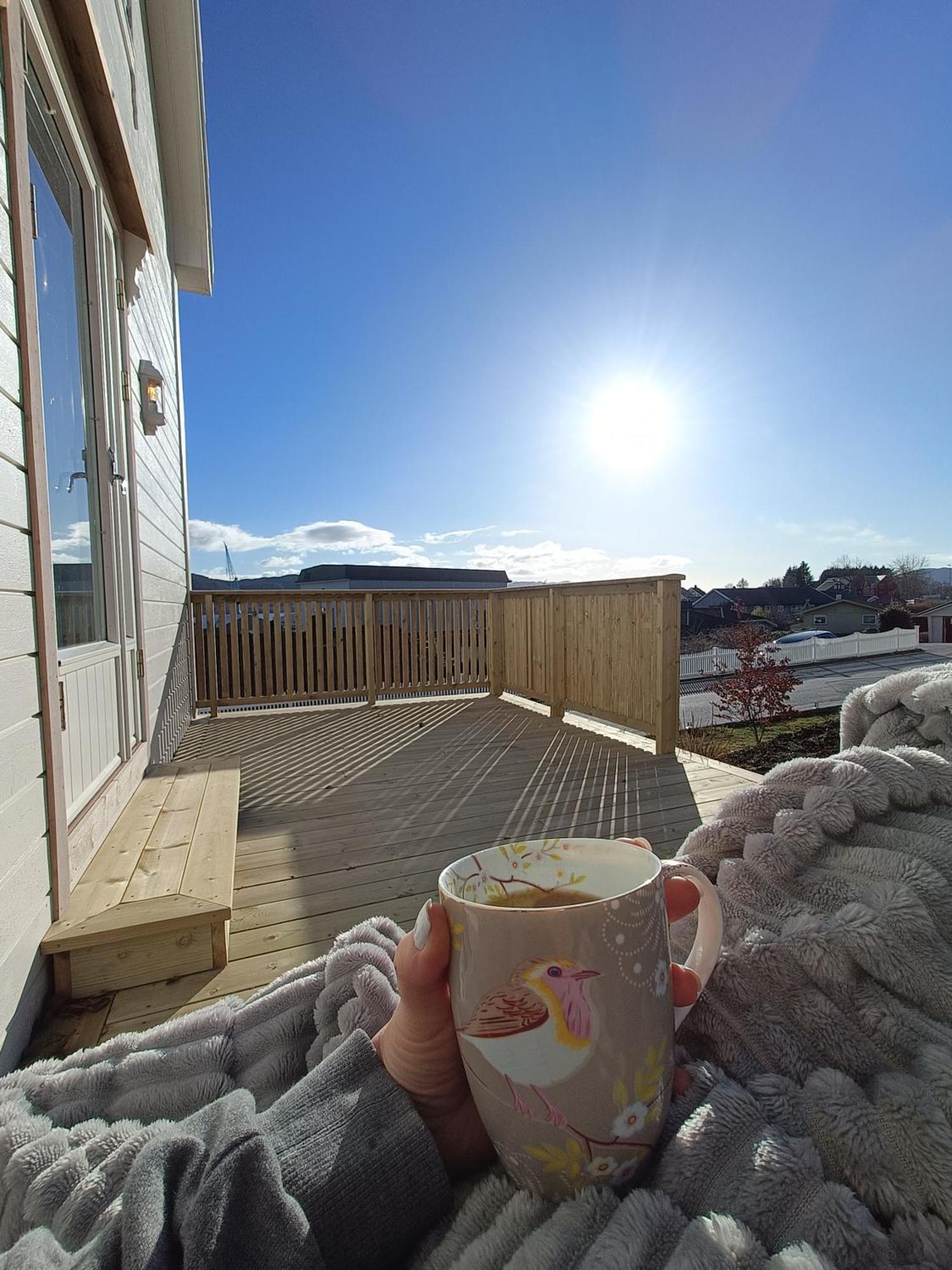 Charming House In Ulsteinvik With Free Parking Villa Exteriör bild
